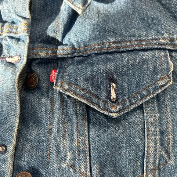 Vintage! Levi’s denim jacket - Picture 4 of 8